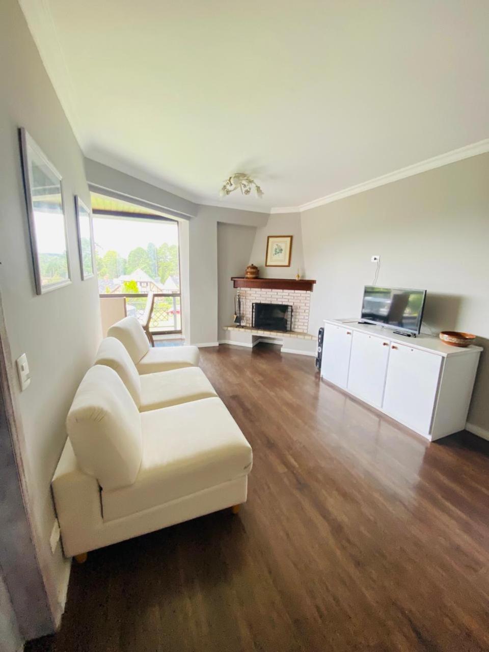 Flat Duplex Com Excelente Vista A 1,2 Km Capivari Campos do Jordão Esterno foto
