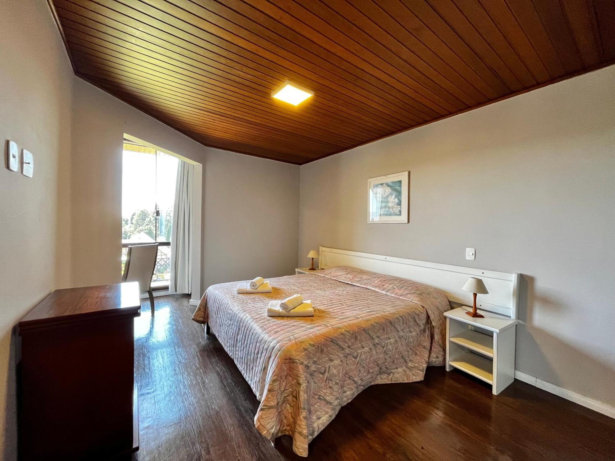 Flat Duplex Com Excelente Vista A 1,2 Km Capivari Campos do Jordão Esterno foto
